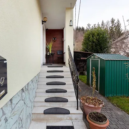 Regina With Balcony And Parking Διαμέρισμα *