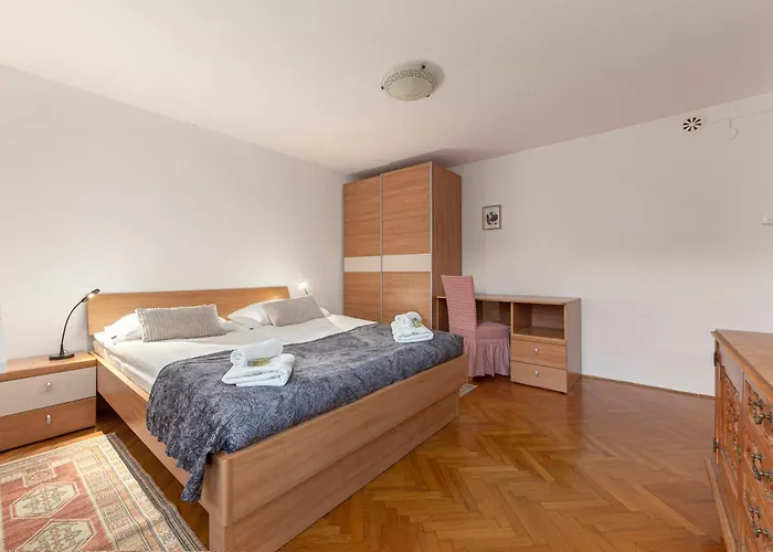 Lejlighed Regina With Balcony And Parking