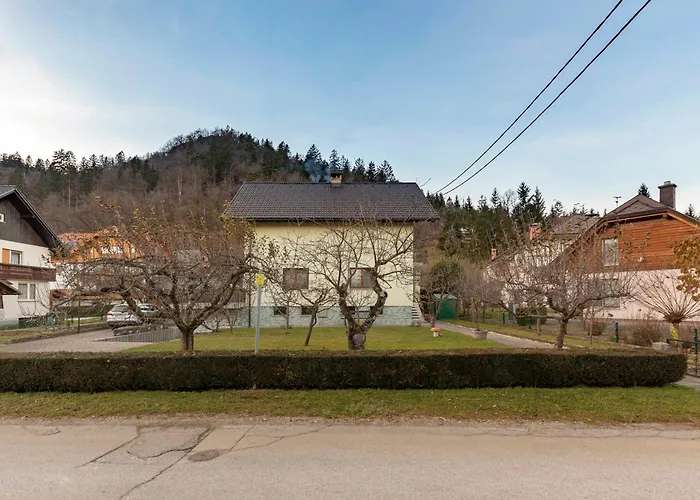 Regina With Balcony And Parking Bled