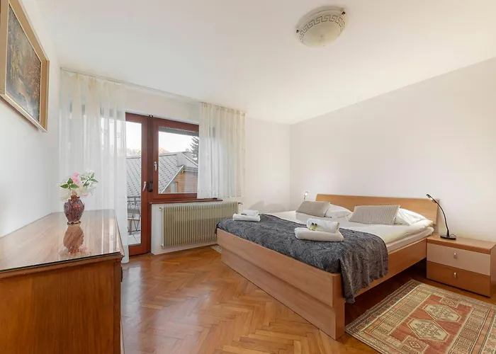 Regina With Balcony And Parking * Bled